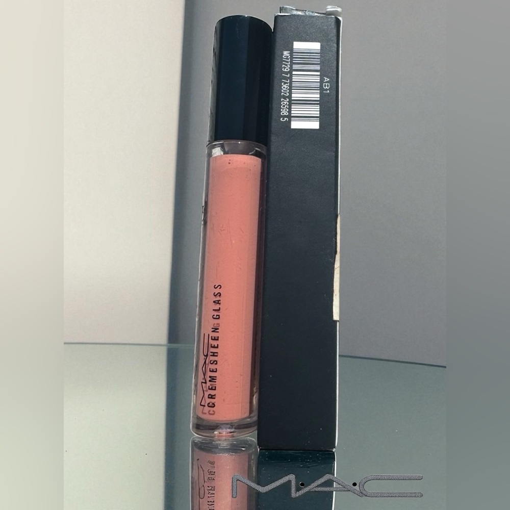 MAC CREAMSHEEN PRIVATE SCREENING LIPGLASS. LIMITED EDITION. NEW IN BOX. - Picture 3 of 5